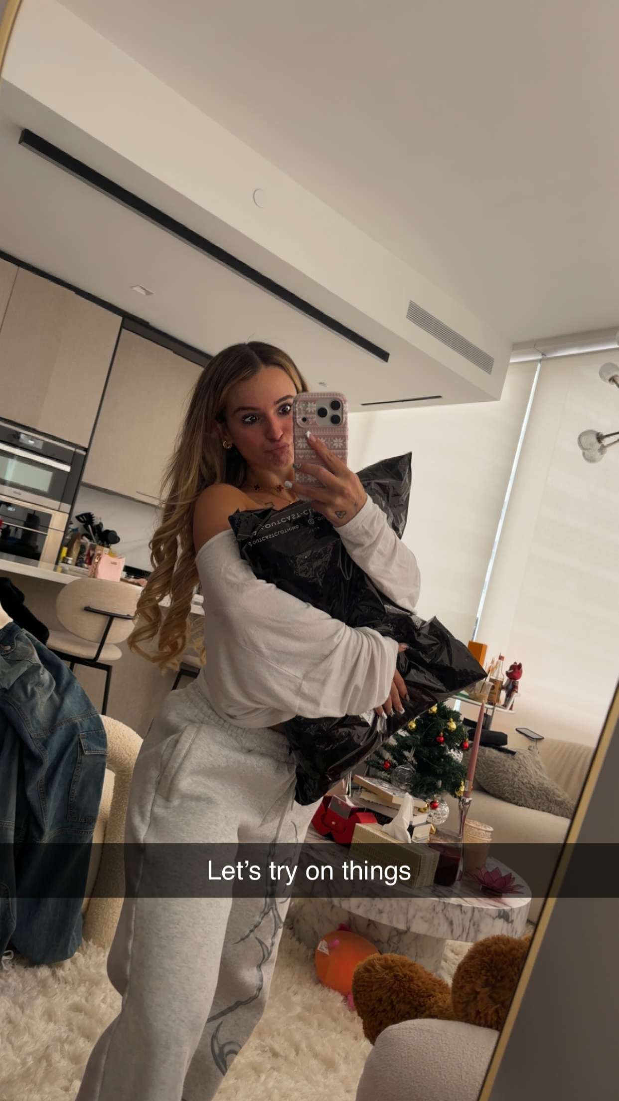 kaitlyn_krems snapchat image archive image