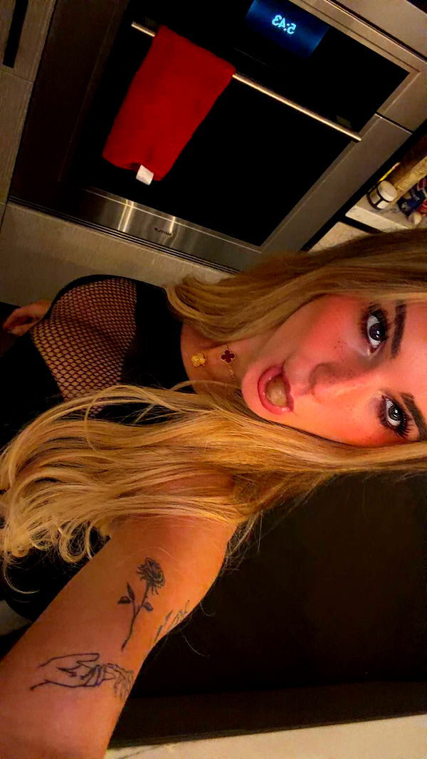 kaitlyn_krems image ~ Altpins