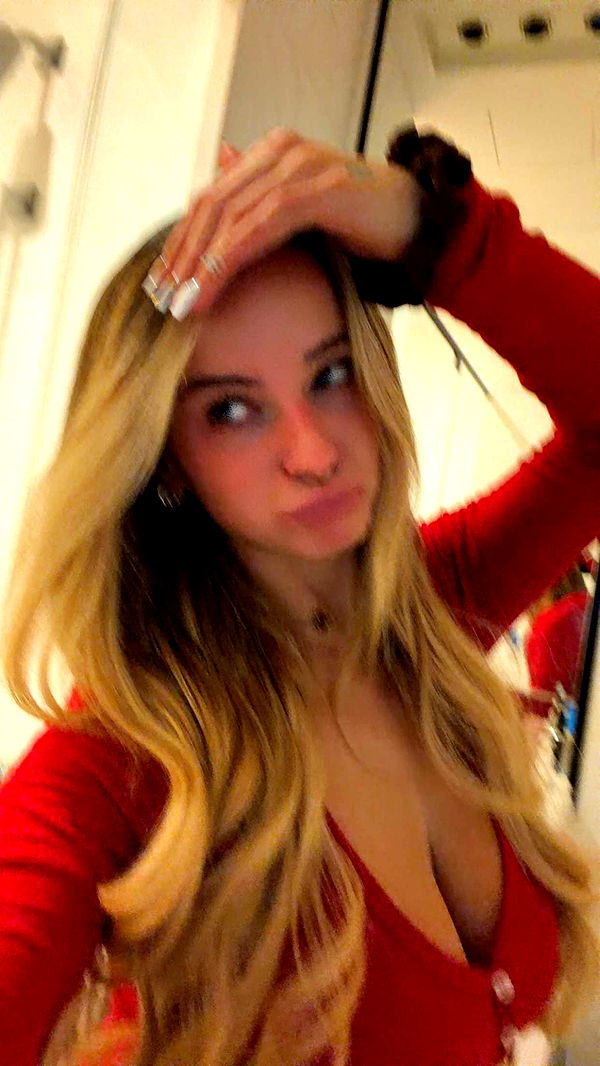 kaitlyn_krems image ~ Altpins