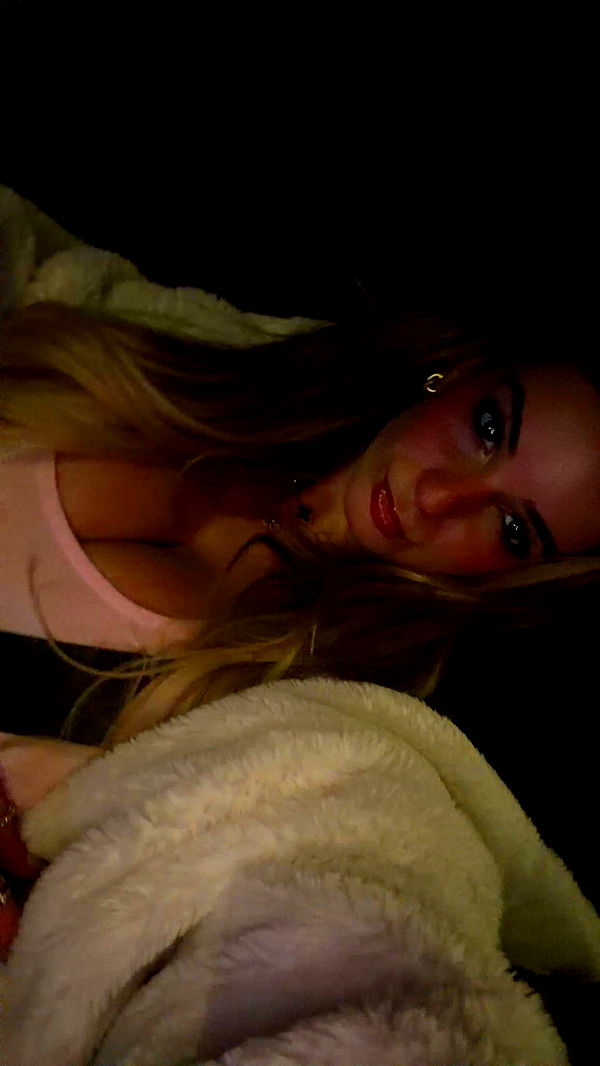 kaitlyn_krems image ~ Altpins