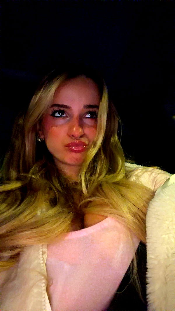 kaitlyn_krems image ~ Altpins