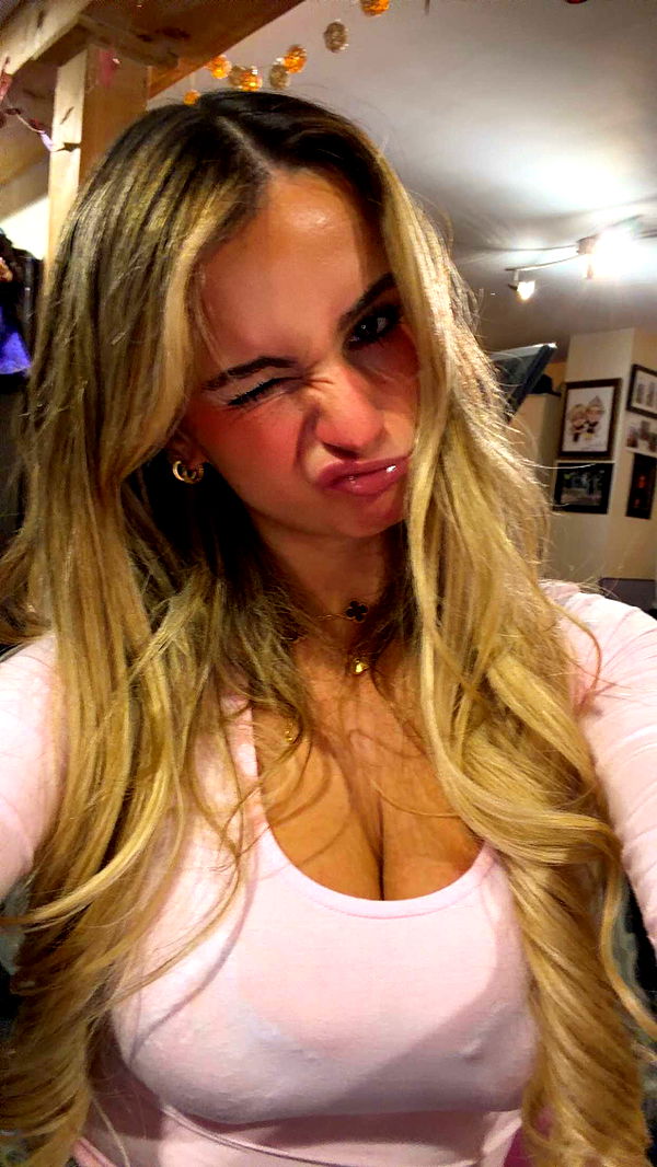 kaitlyn_krems image ~ Altpins