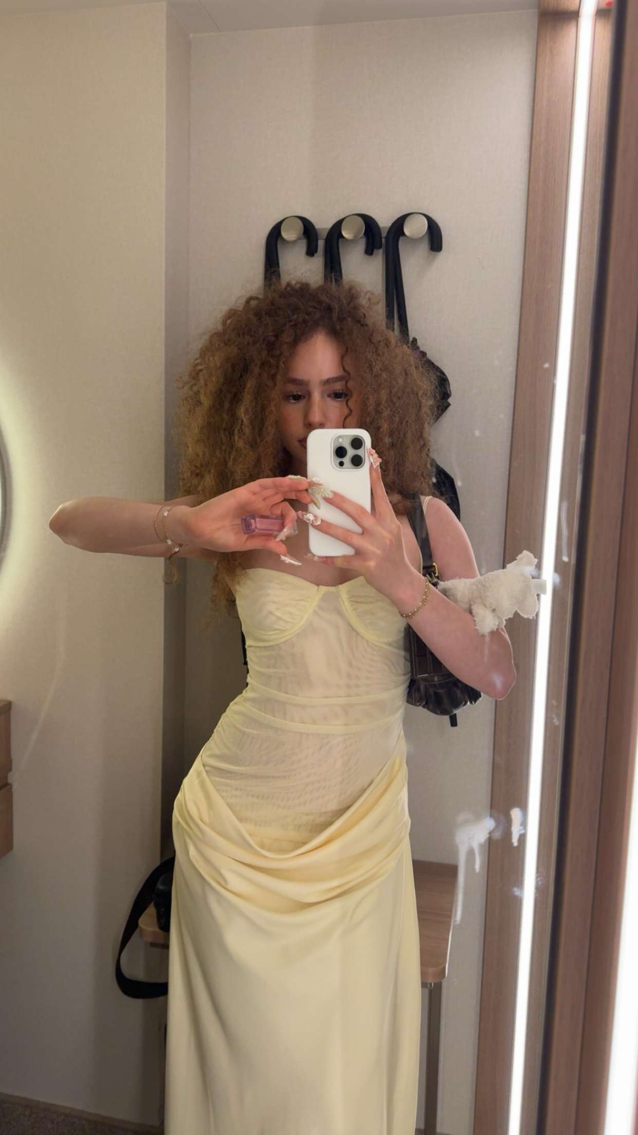 kalogeraseliana snapchat image archive image