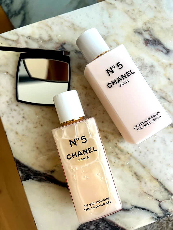 karajewelll image ~ Altpins