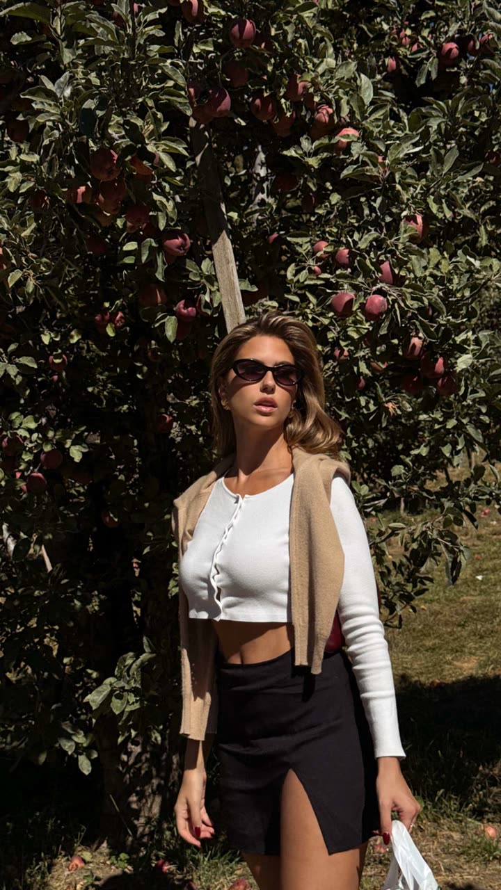 karajewelll snapchat image archive image