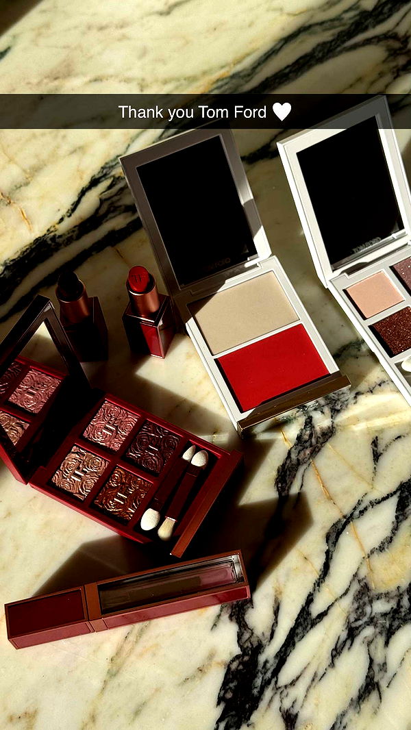 karajewelll image ~ Altpins