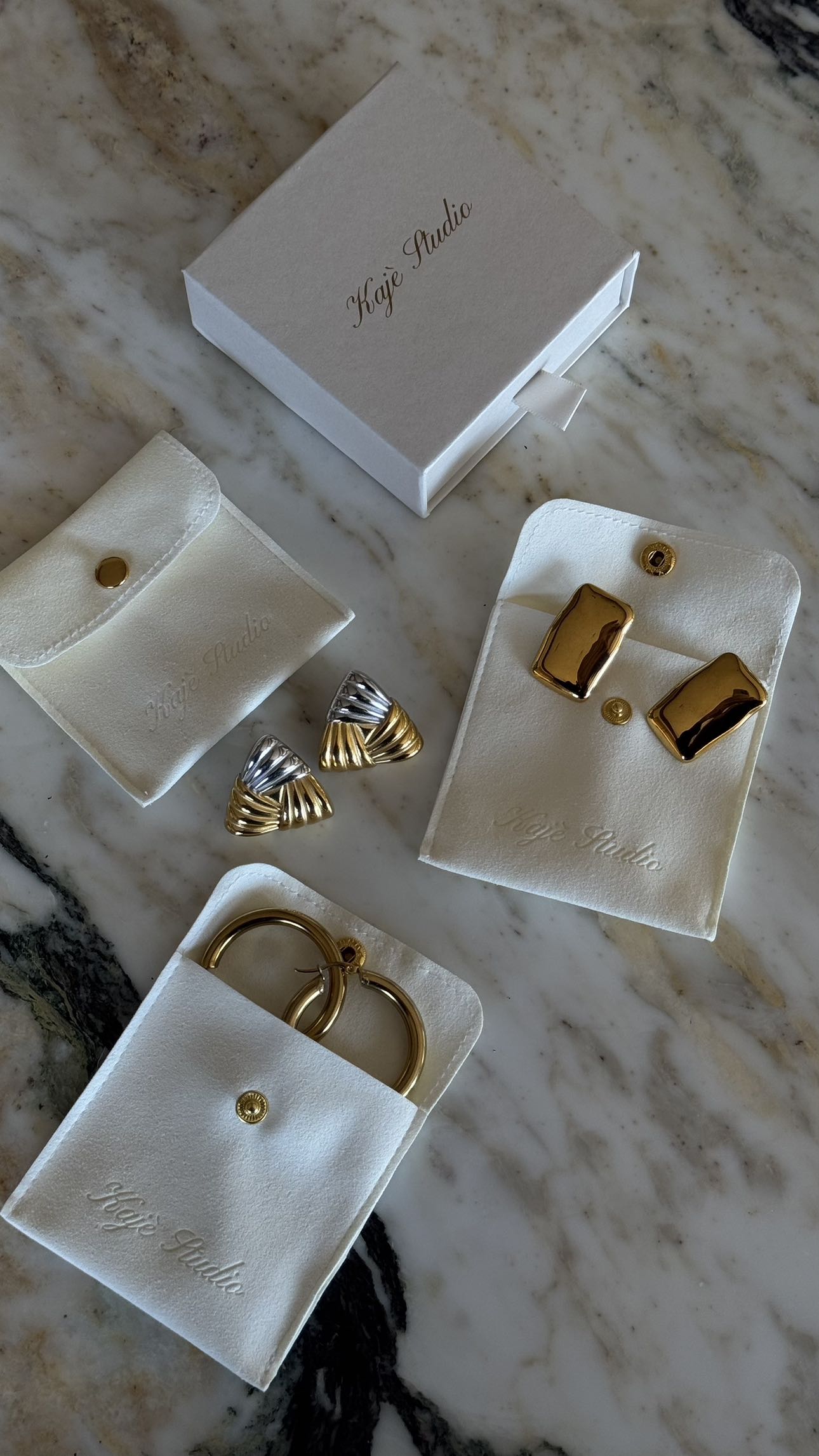 karajewelll snapchat image archive image