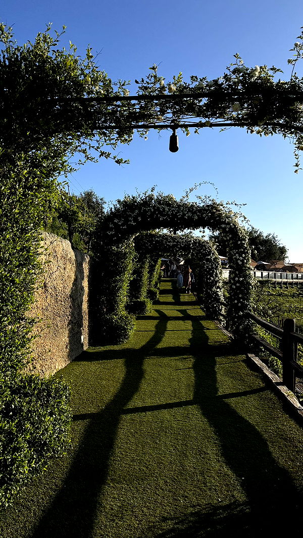 karajewelll image ~ Altpins