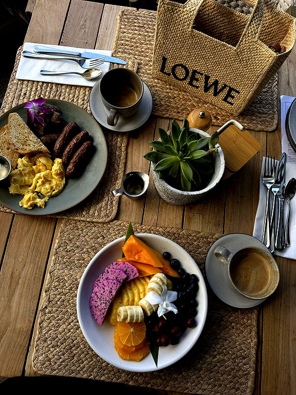 karajewelll image ~ Altpins