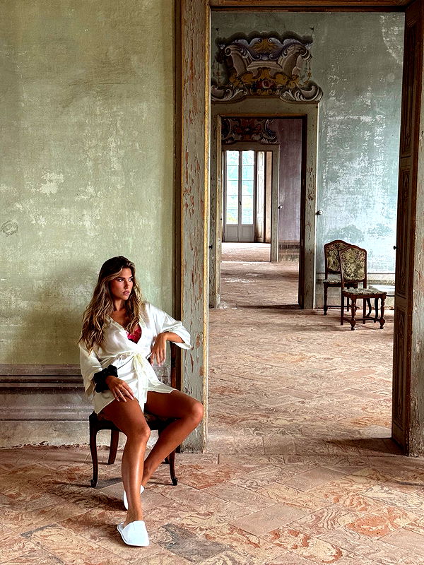 karajewelll image ~ Altpins