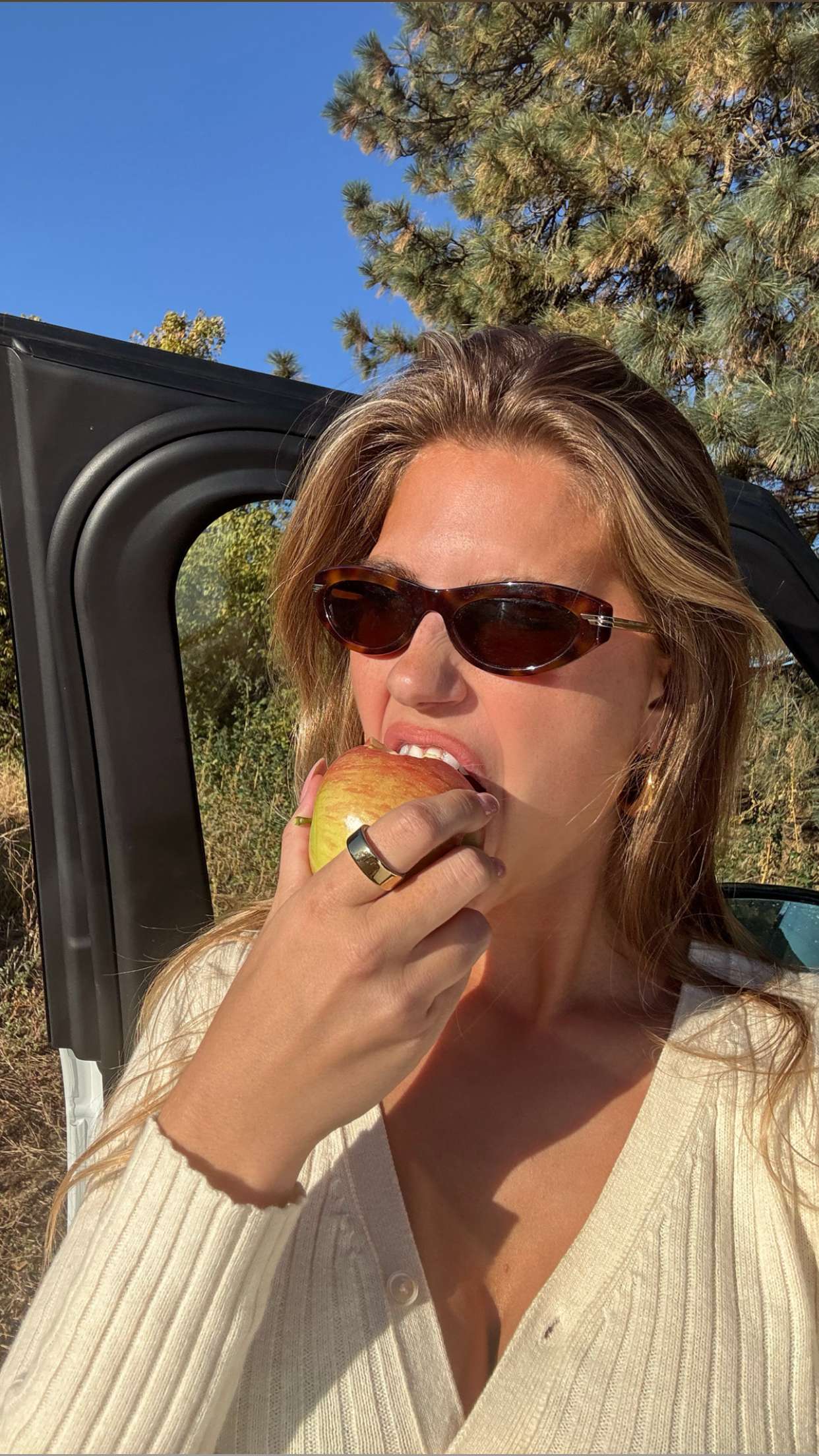 karajewelll snapchat image archive image