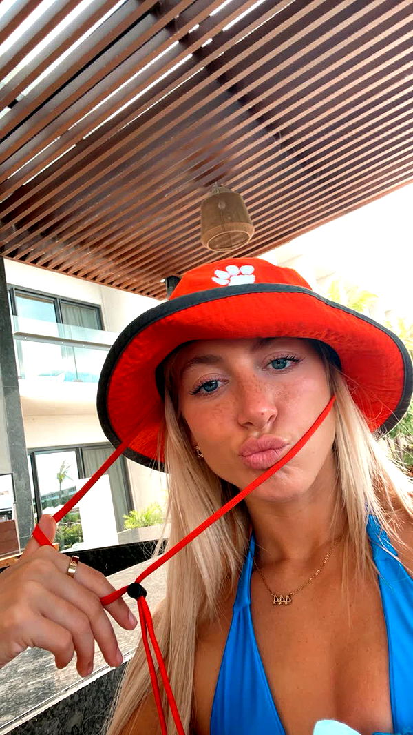 kaygcarlson image ~ Altpins