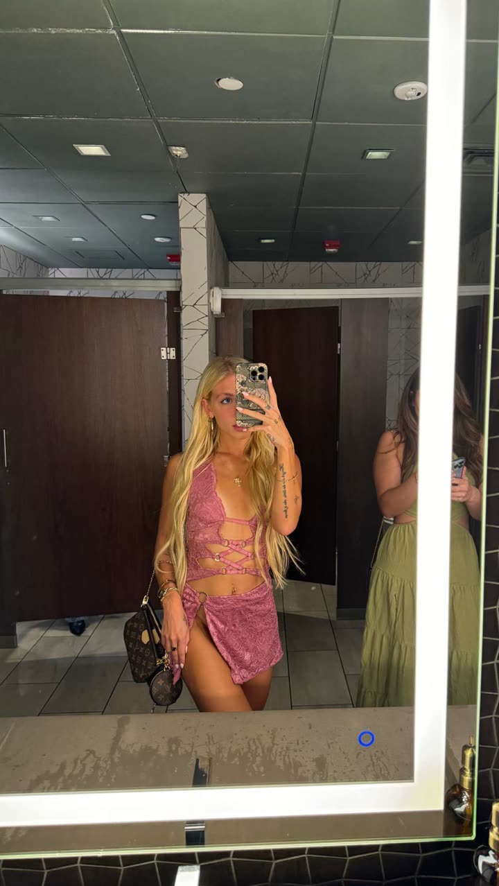 kaygcarlson snapchat image archive image