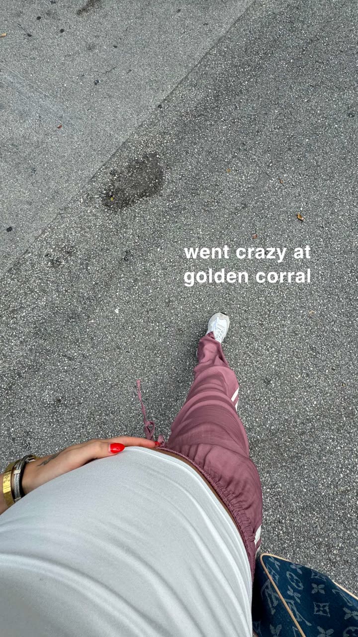 kaygcarlson snapchat image archive image