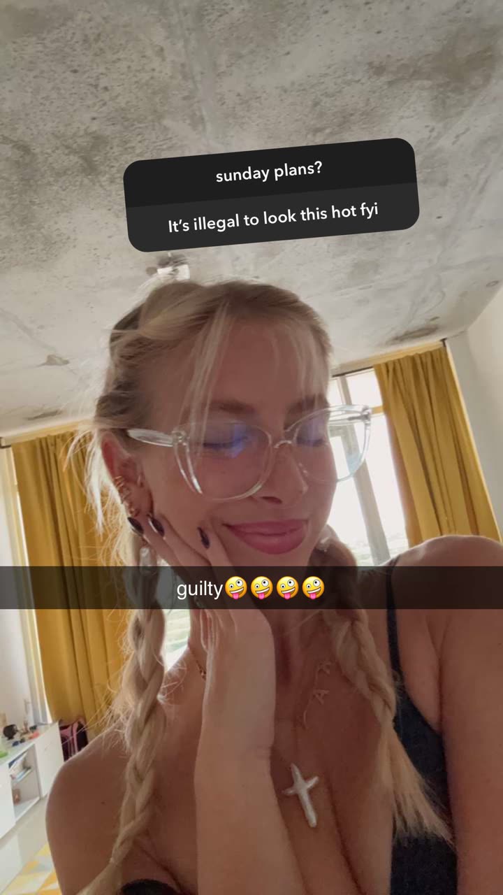 kaygcarlson snapchat image archive image