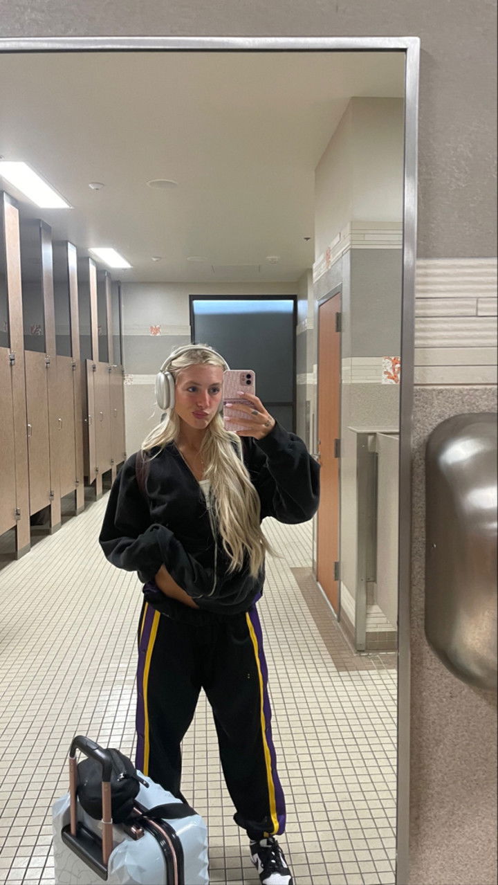 kaygcarlson snapchat image archive image