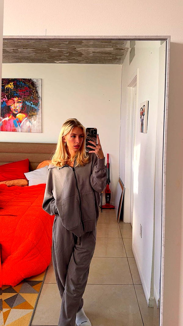 kaygcarlson image ~ Altpins