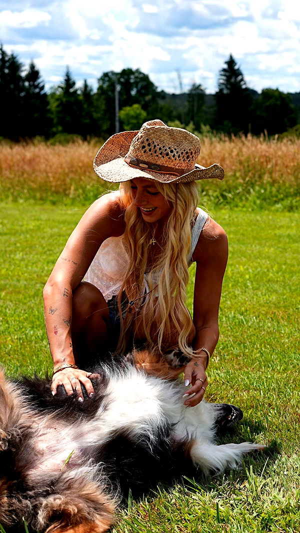 kaygcarlson image ~ Altpins