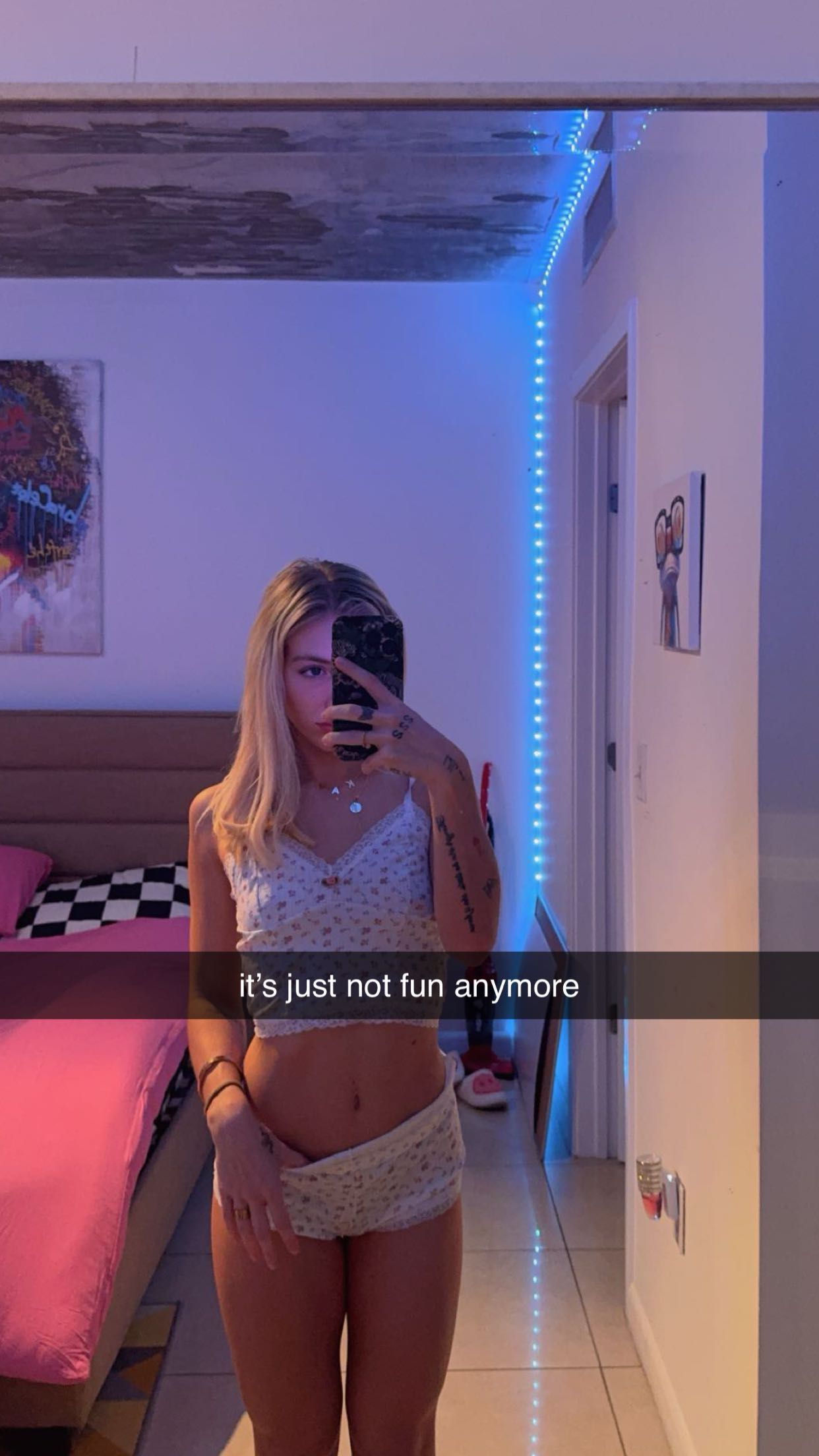 kaygcarlson snapchat image archive image