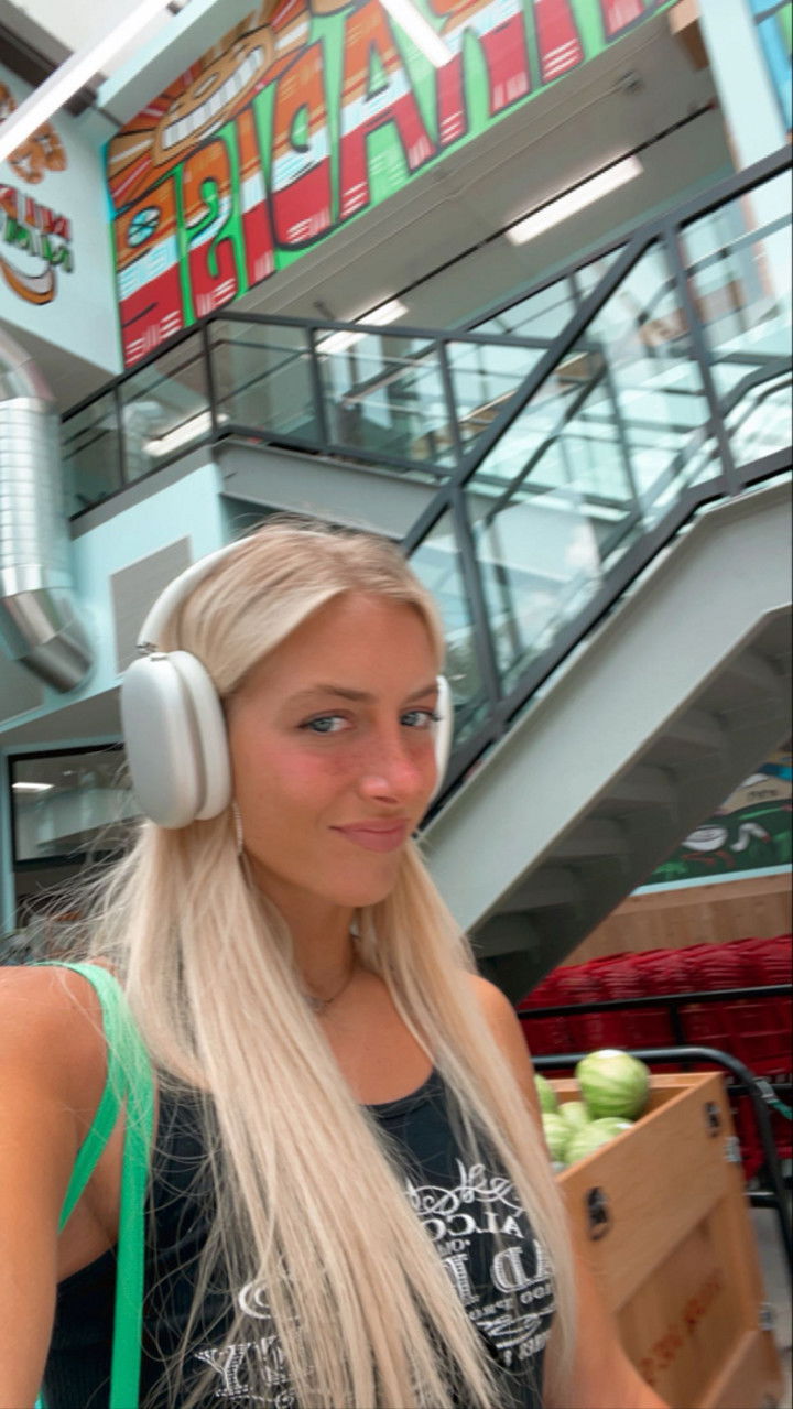 kaygcarlson snapchat image archive image