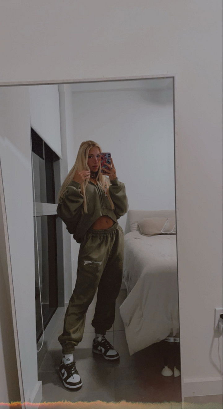 kaygcarlson snapchat image archive image