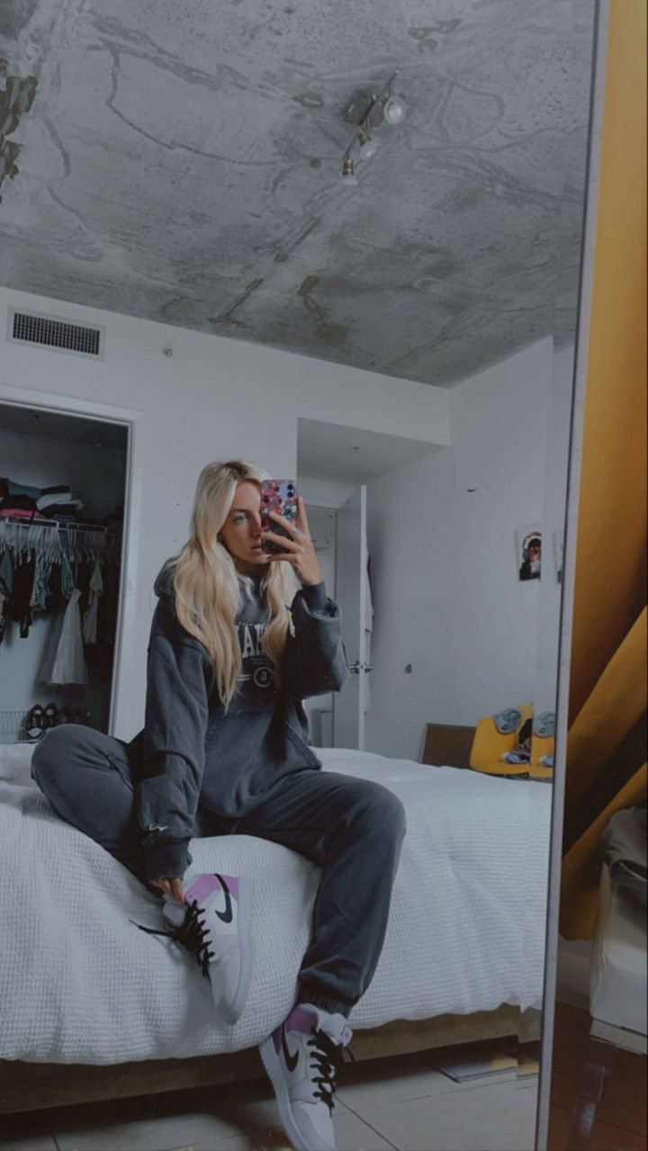 kaygcarlson snapchat image archive image