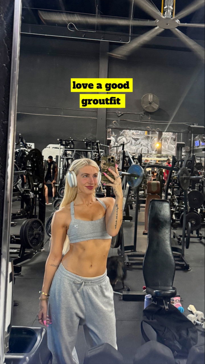 kaygcarlson snapchat image archive image