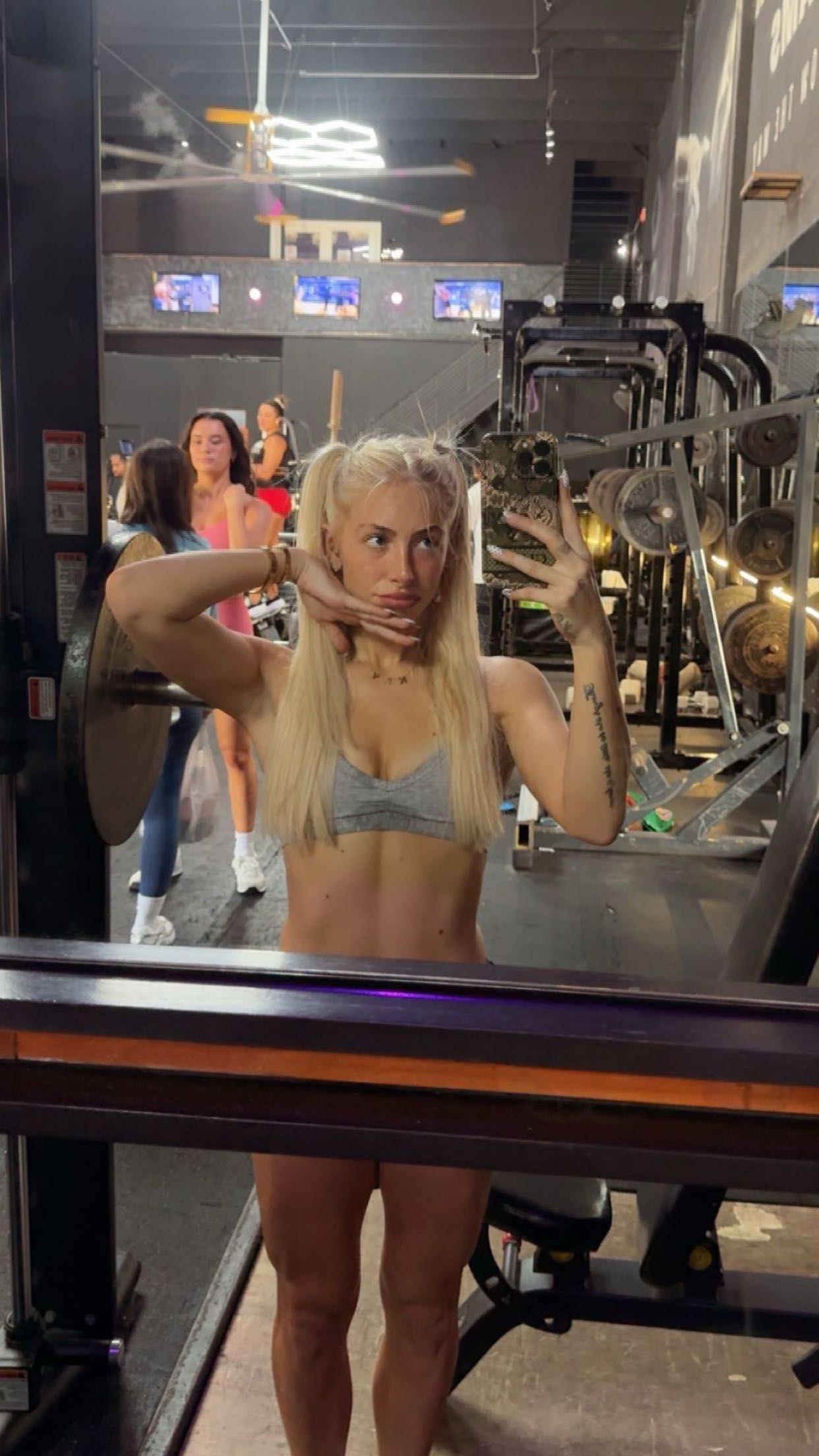 kaygcarlson snapchat image archive image