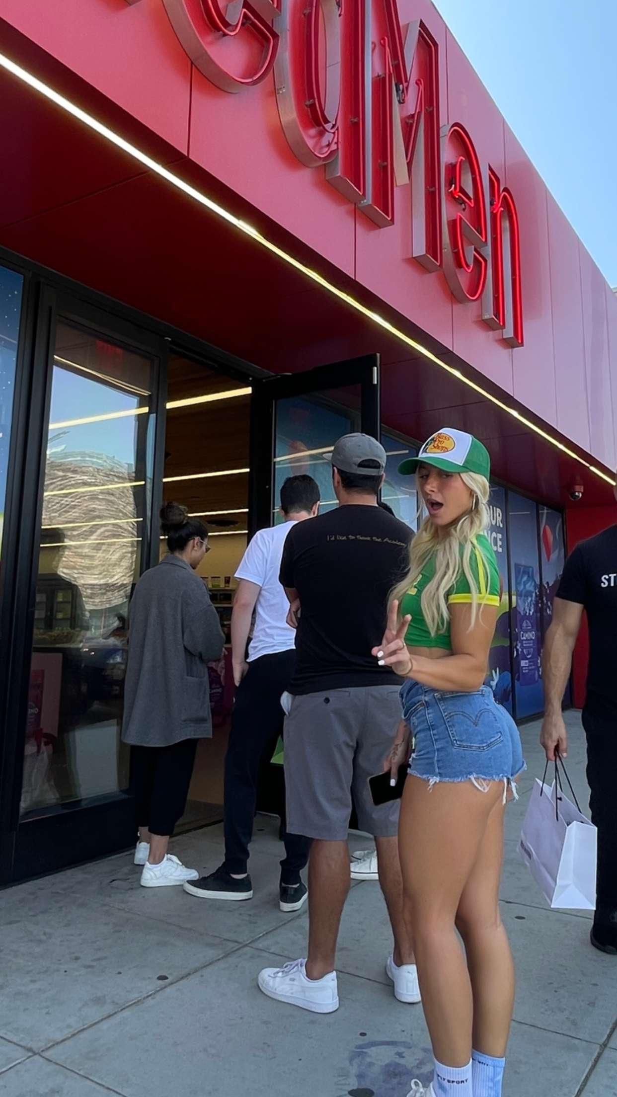 kaygcarlson snapchat image archive image