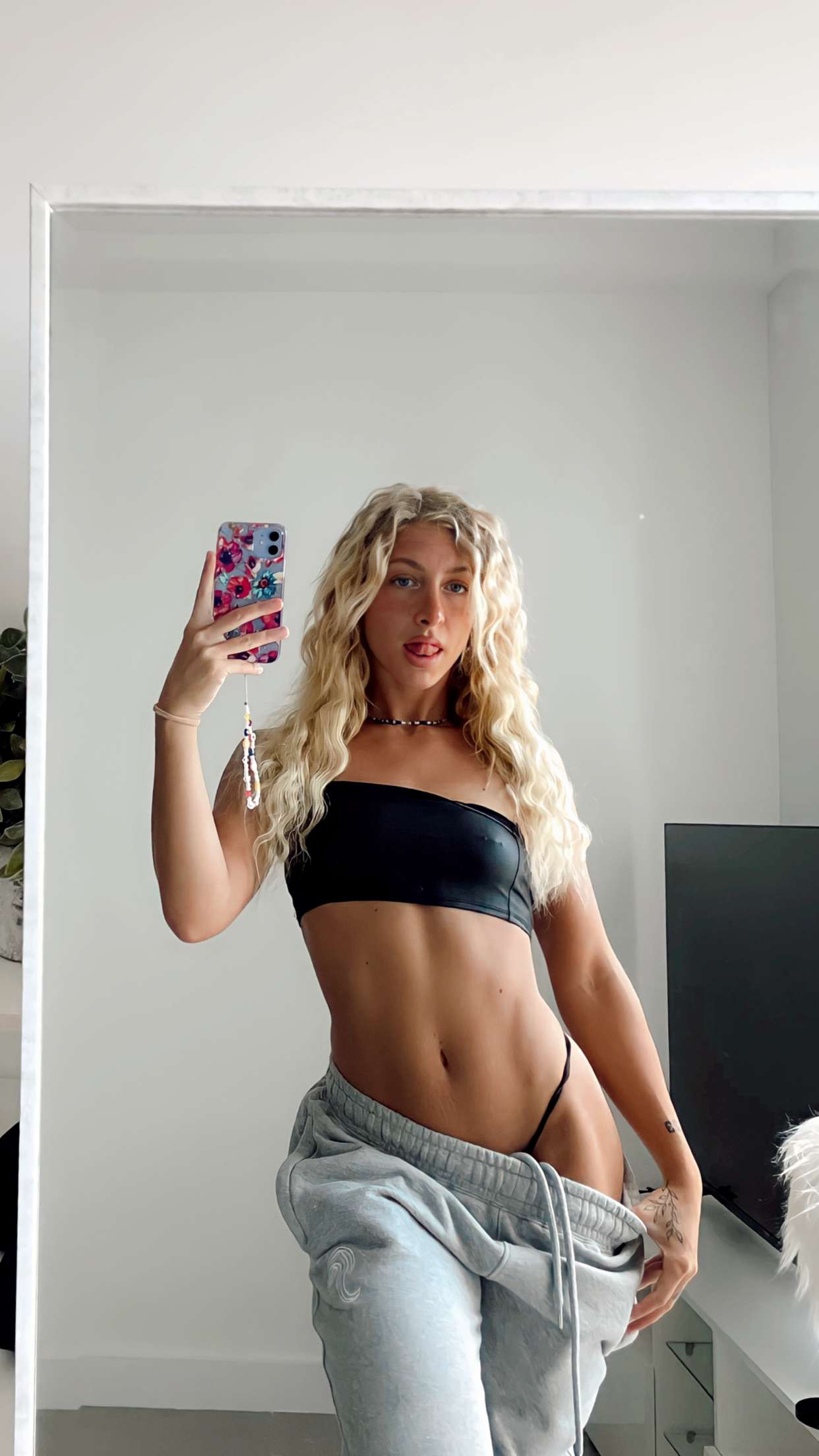 kaygcarlson snapchat image archive image