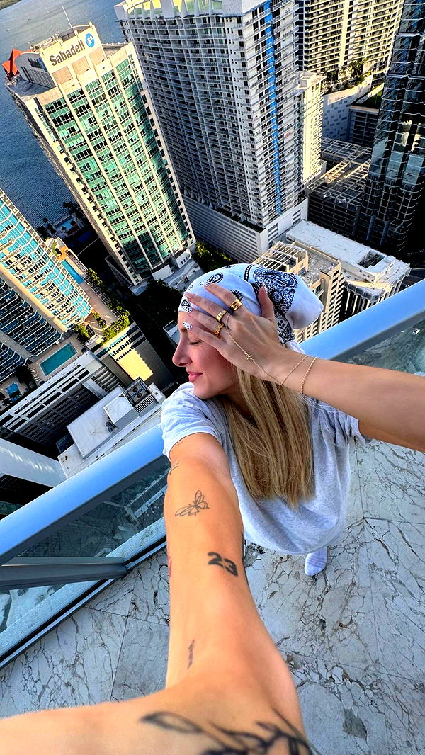 kaygcarlson image ~ Altpins