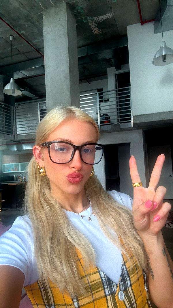 kaygcarlson image ~ Altpins