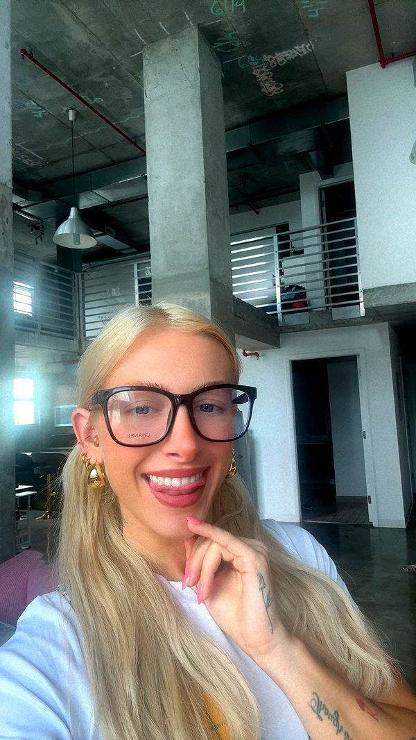 kaygcarlson image ~ Altpins