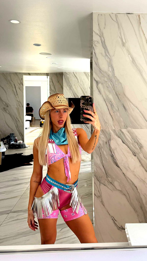 kaygcarlson image ~ Altpins