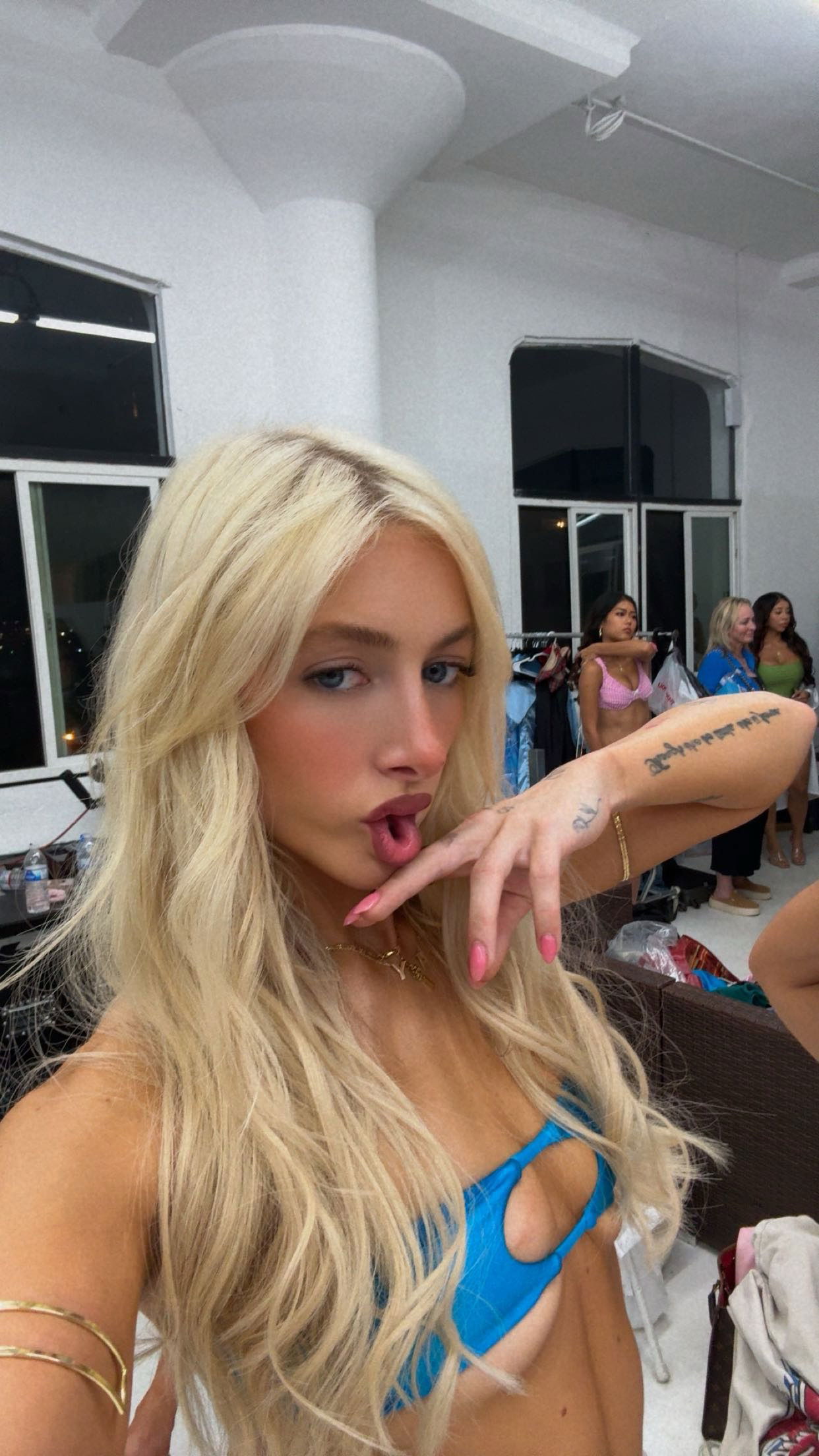 kaygcarlson snapchat image archive image