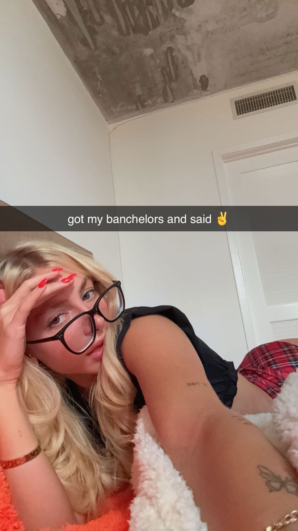 kaygcarlson snapchat image archive image