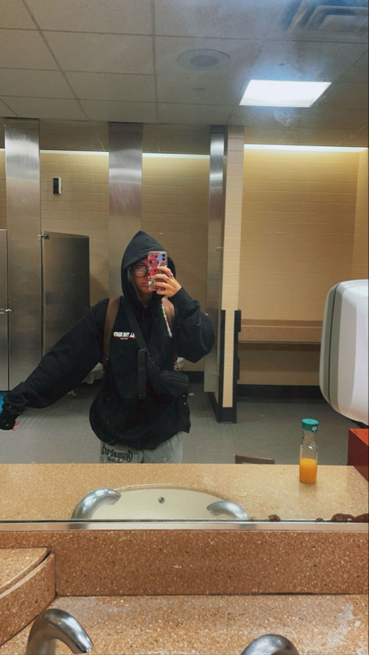 kaygcarlson snapchat image archive image