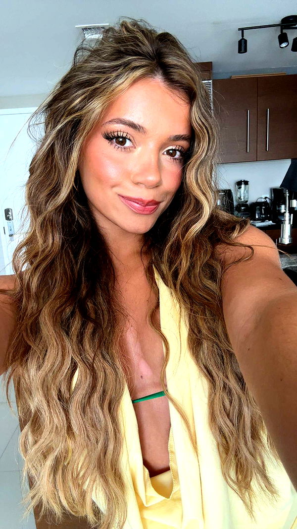 kaylamanouss17 image ~ Altpins