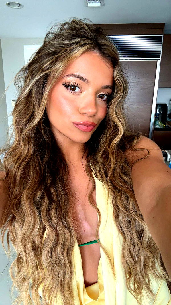 kaylamanouss17 image ~ Altpins