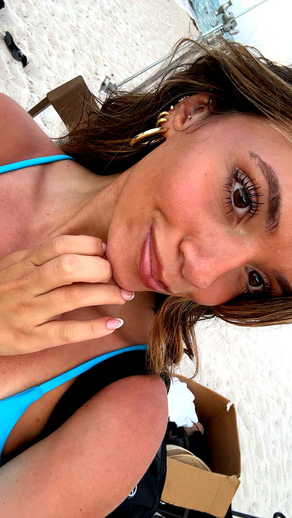 kaylamanouss17 image ~ Altpins