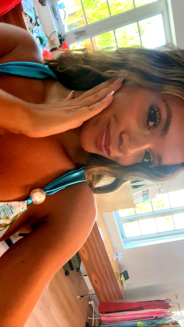 kaylamanouss17 image ~ Altpins