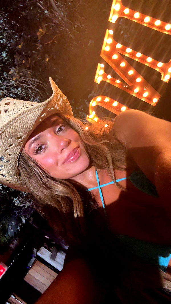 kaylamanouss17 image ~ Altpins