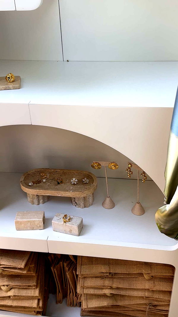 kaylamanouss17 image ~ Altpins