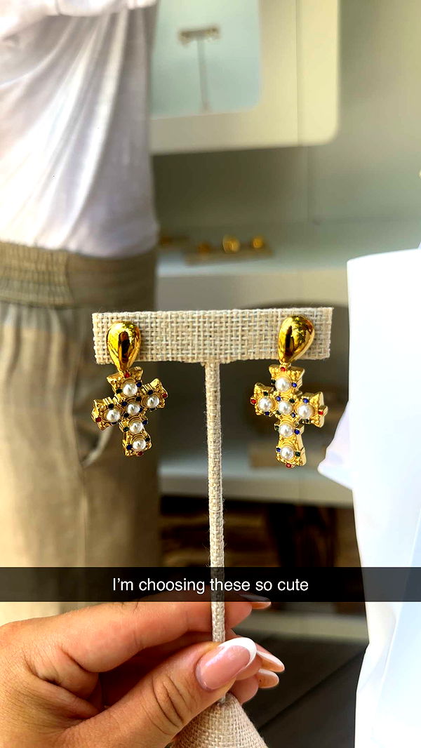 kaylamanouss17 image ~ Altpins