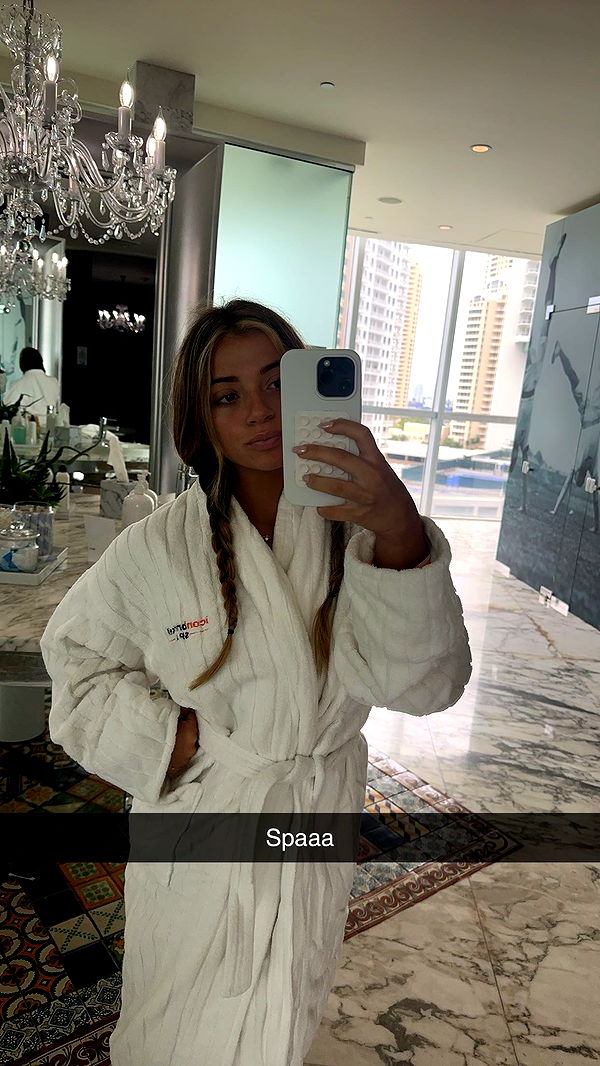 kaylamanouss17 image ~ Altpins