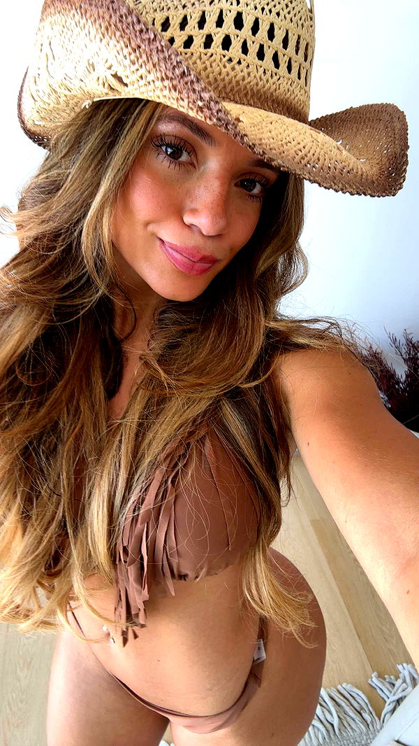 kaylamanouss17 image ~ Altpins