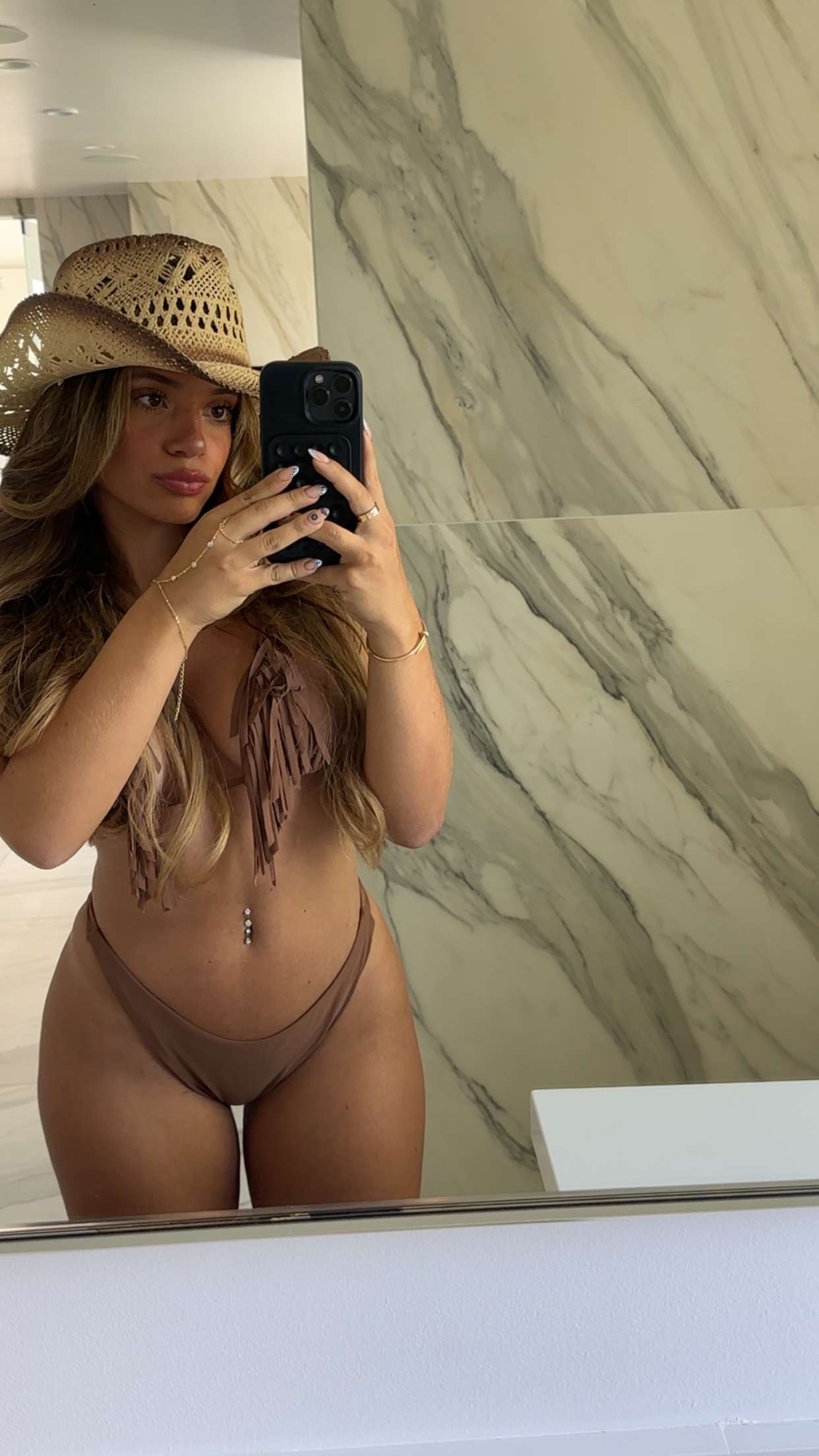 kaylamanouss17 snapchat image archive image