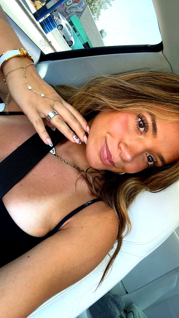 kaylamanouss17 image ~ Altpins