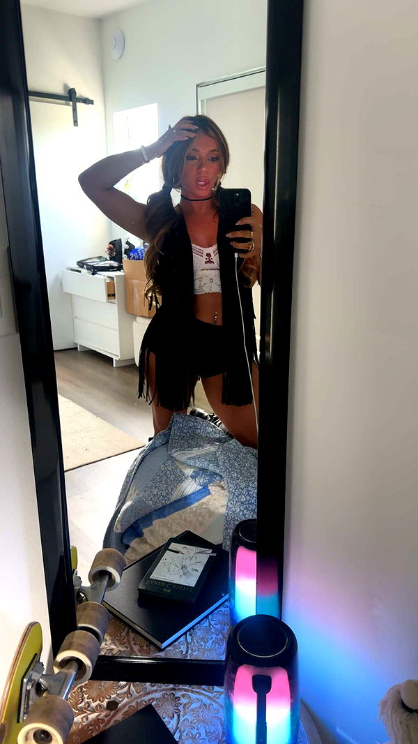 kaylamanouss17 image ~ Altpins