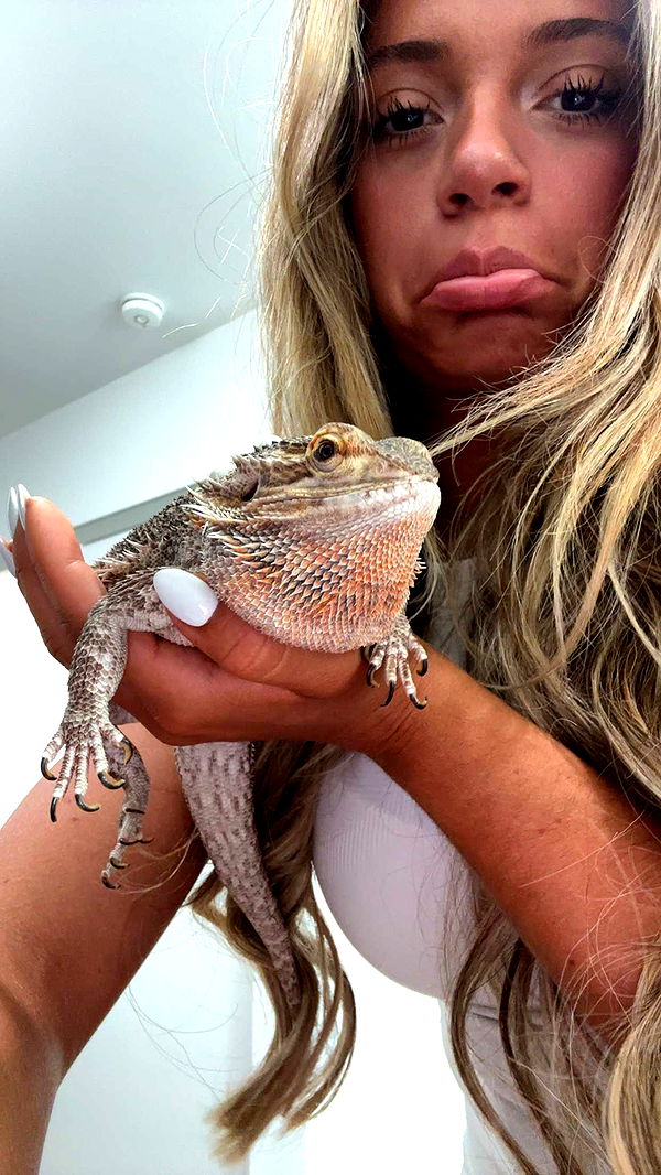 kaylamanouss17 image ~ Altpins